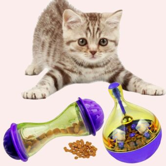 Boule d'alimentation pour chat violet très pratique
