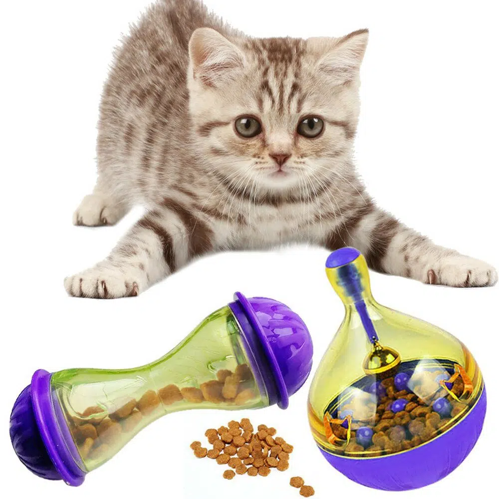 Boule d'alimentation pour chat violet très pratique