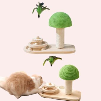 Griffoir chat en bois de pin avec plume sur un tapis dans une maison