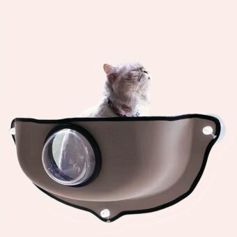 Hamac créatif avec fenêtre pour chat gris accroché sur une vitre avec un chat à l'intérieur