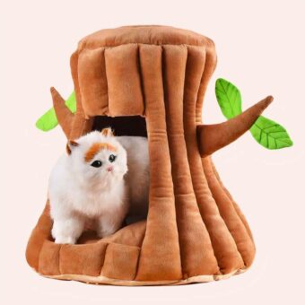 Niche chat en forme d'arbre avec branche, confortable