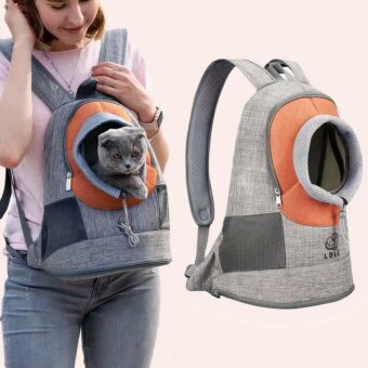 Sac à dos de transport chat avec trou pour la tête confortable porté par une femme avec un chat à l'intérieur
